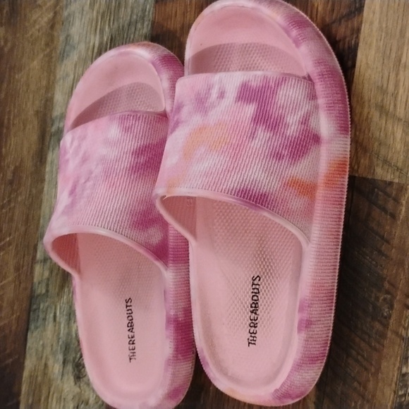 Girls Size 13 Shoes!!! - Picture 15 of 16